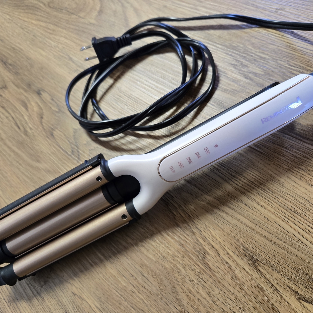 Revlon Gold and White Hair Styler